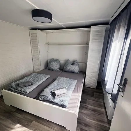 Ferienhaeuser Insel Usedom Waldhaus 3 Mit Whirlpool - Direkt Am Achterwasser Holiday home Lutow