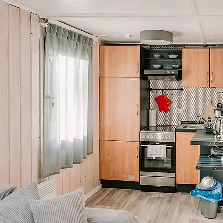 Ferienhaeuser Insel Usedom Waldhaus 3 Mit Whirlpool - Direkt Am Achterwasser Holiday home Lutow