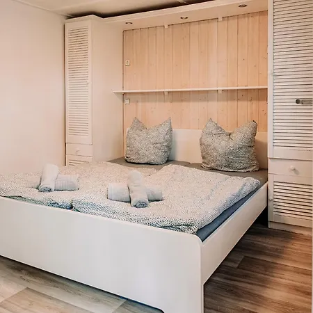 Ferienhaeuser Insel Usedom Waldhaus 3 Mit Whirlpool - Direkt Am Achterwasser